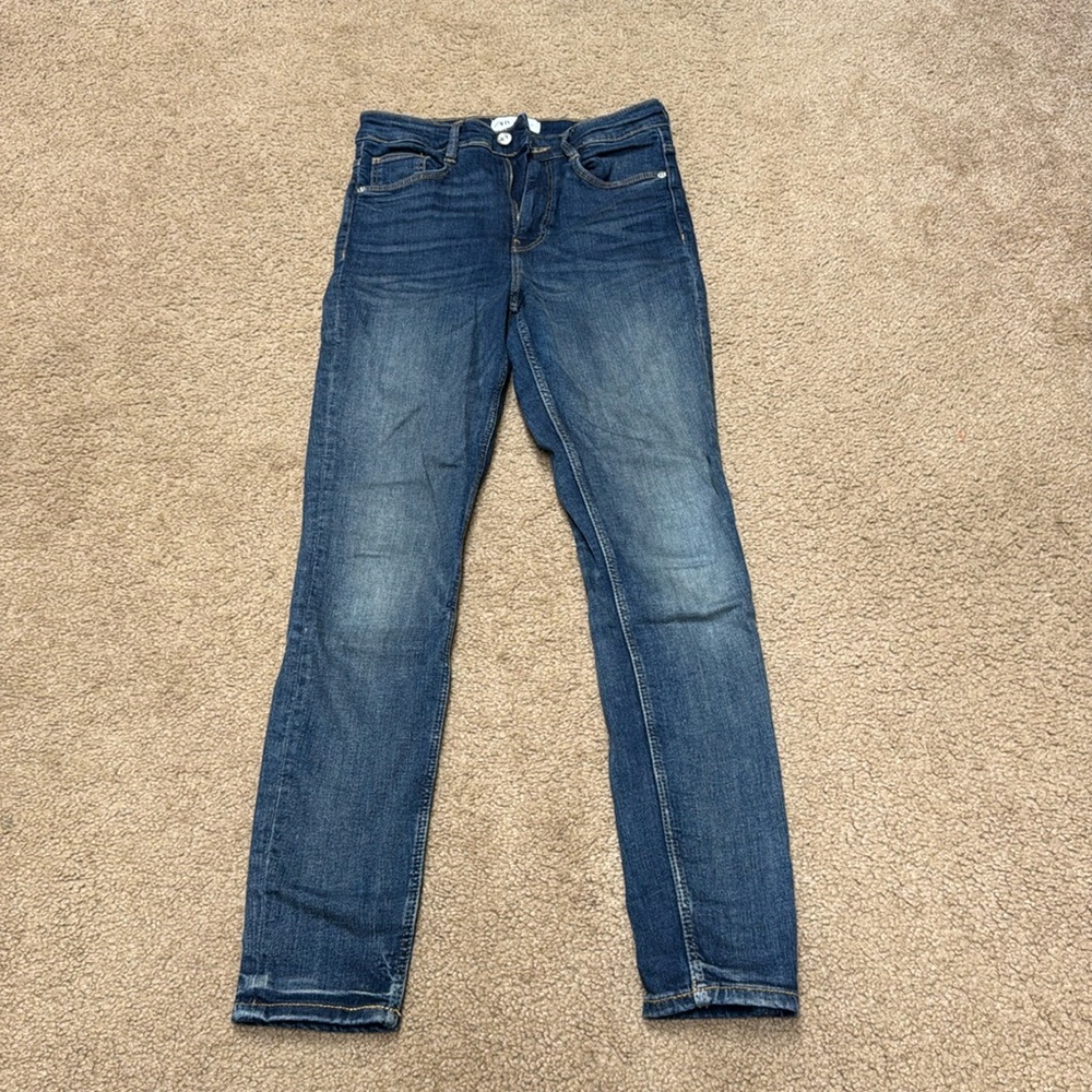 Zara women skinny jeans. Size 4
